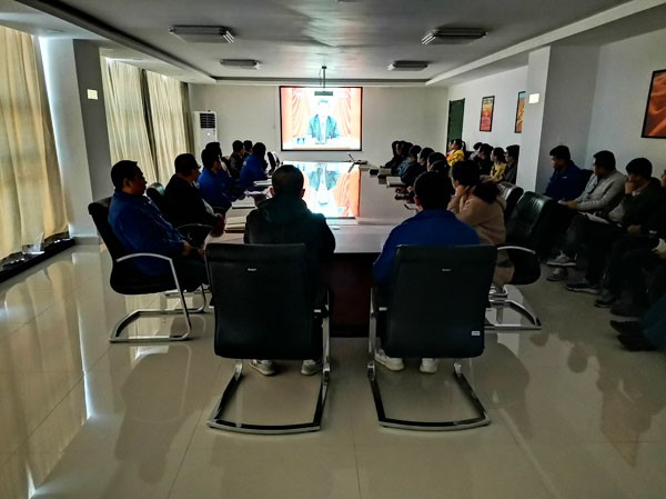 新能源公司组织职工认真学习贯彻 十九届四中全会精神 新能源公司组织职工认真学习贯彻 十九届四中全会精神