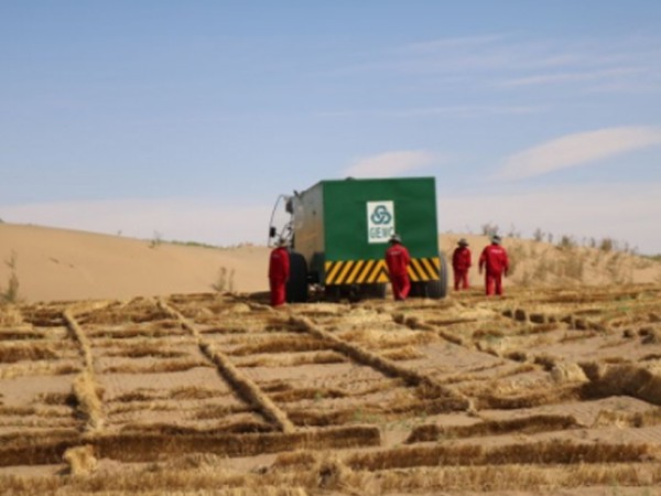 人民日报:机械化治沙,风景这边独好这边独好 人民日报:机械化治沙,风景这边独好这边独好