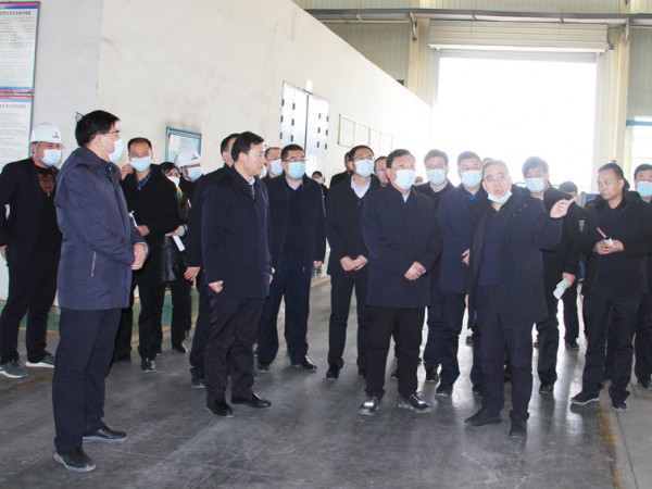 武威市委常委、凉州区委书记鞠毅一行调研新能源公司生产经营工作