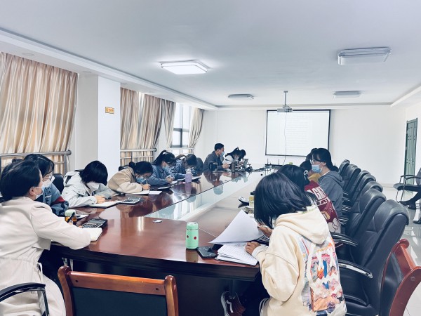 金宝慱亚洲体育  组织开展财务人员专业知识培训