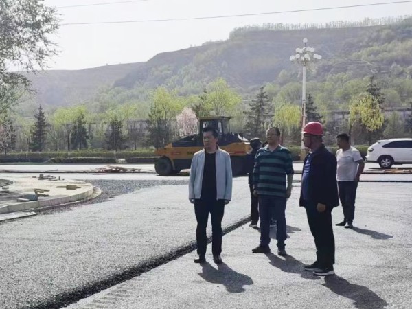 【三抓三促行动进行时】  金宝慱亚洲体育总经理赵琰森一行  调研临夏市项目